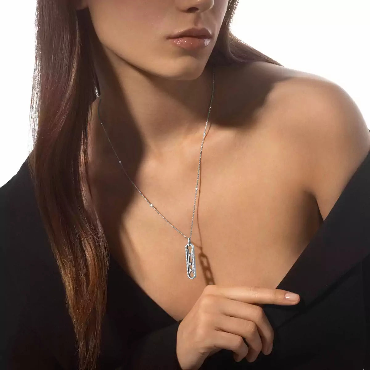 [Leaves]MOVE 10TH ANNIVERSARY PENDANT NECKLACE