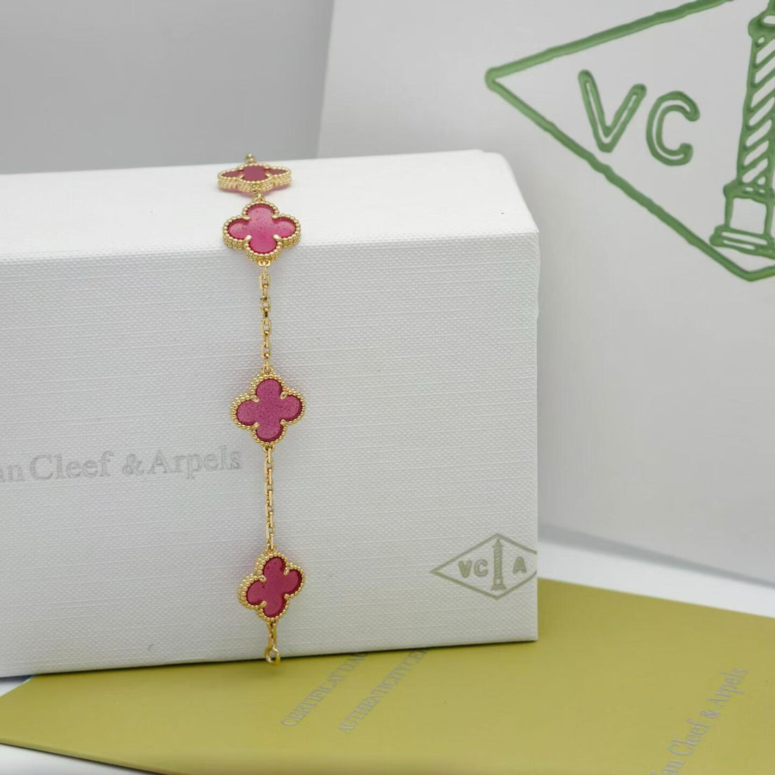 [Leaves]NEW CLOVER 5 MOTIFS PINK ENAMEL BRACELET