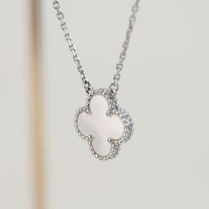 [Leaves]CLOVER  15MM WHITE MOTHER-OF-PEARL SILVER