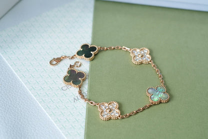 [Leaves]LUCKY CLOVER 5-MOTIF BRACELET - GREY MOTHER-OF-PEARL COLLECTION