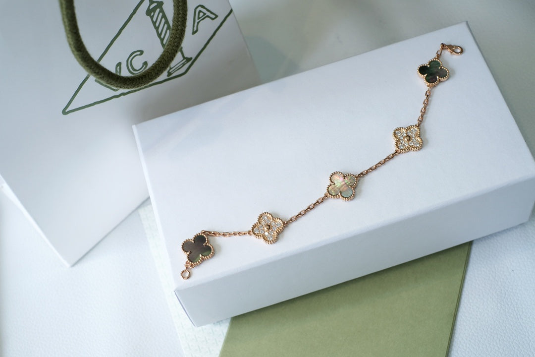 [Leaves]LUCKY CLOVER 5-MOTIF BRACELET - GREY MOTHER-OF-PEARL COLLECTION