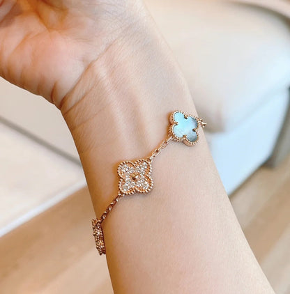 [Leaves]LUCKY CLOVER 5-MOTIF BRACELET - GREY MOTHER-OF-PEARL COLLECTION
