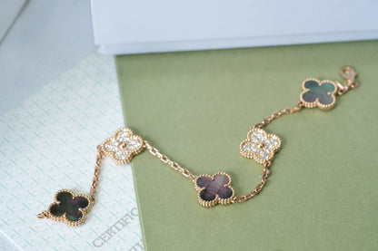 [Leaves]LUCKY CLOVER 5-MOTIF BRACELET - GREY MOTHER-OF-PEARL COLLECTION