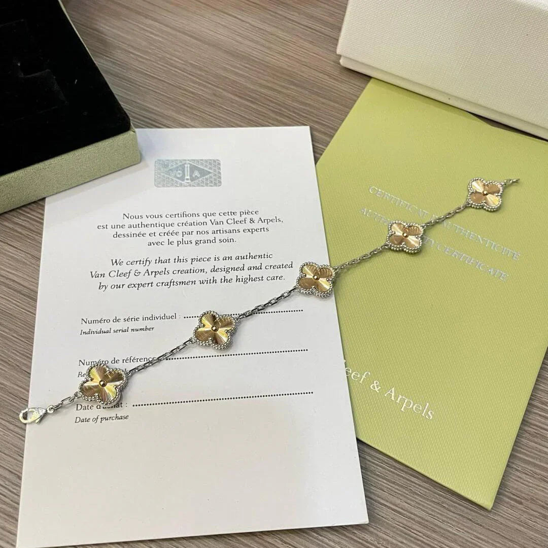 [Leaves]LUCKY CLOVER 5-MOTIF BRACELET - LASER COLLECTION