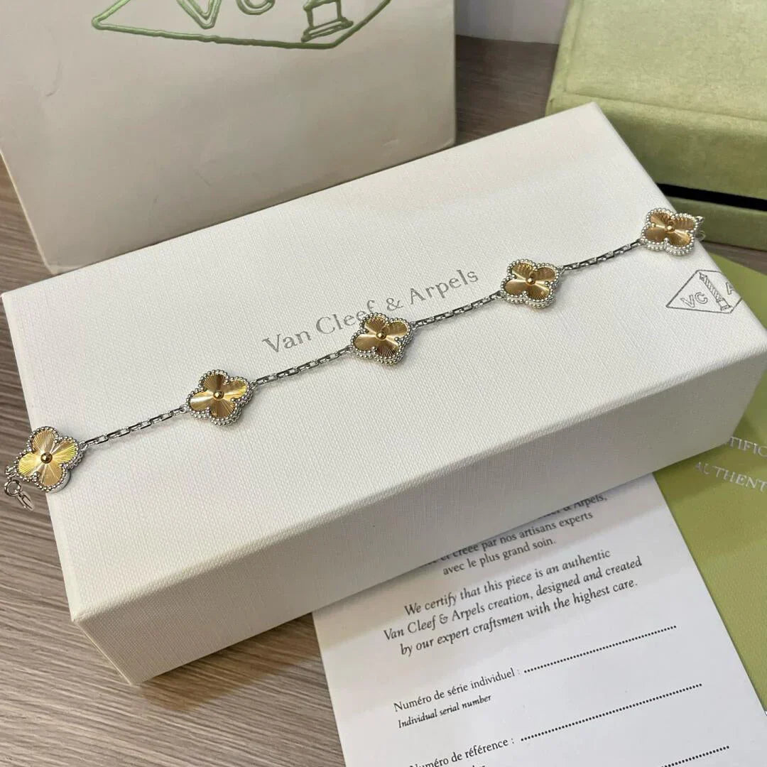 [Leaves]LUCKY CLOVER 5-MOTIF BRACELET - LASER COLLECTION