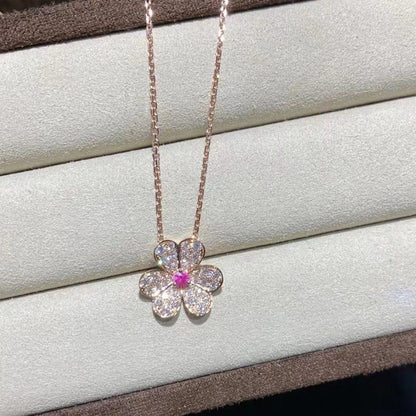 [Leaves]PAVÉ DIAMOND BUTTERFLY CHARM NECKLACE
