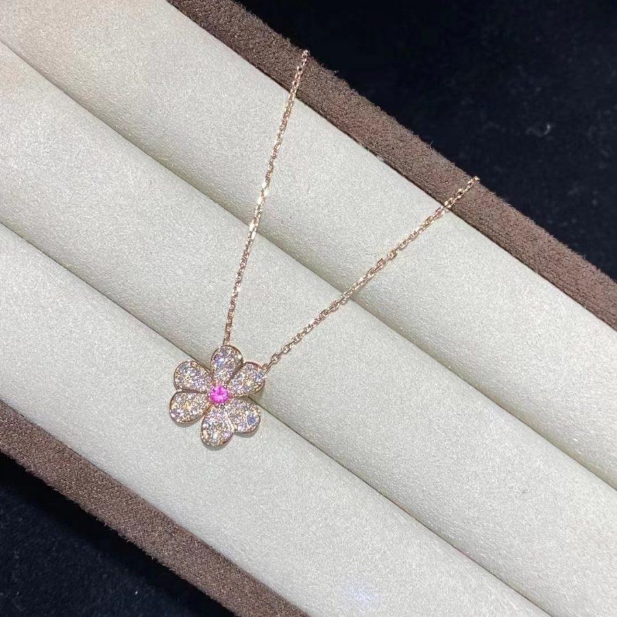 [Leaves]PAVÉ DIAMOND BUTTERFLY CHARM NECKLACE