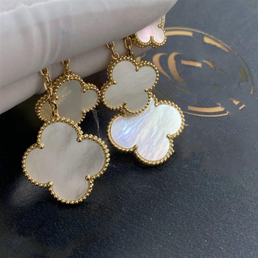 [Leaves]CLOVER EARRINGS WHITE MOP 4 MOTIFS GOLD