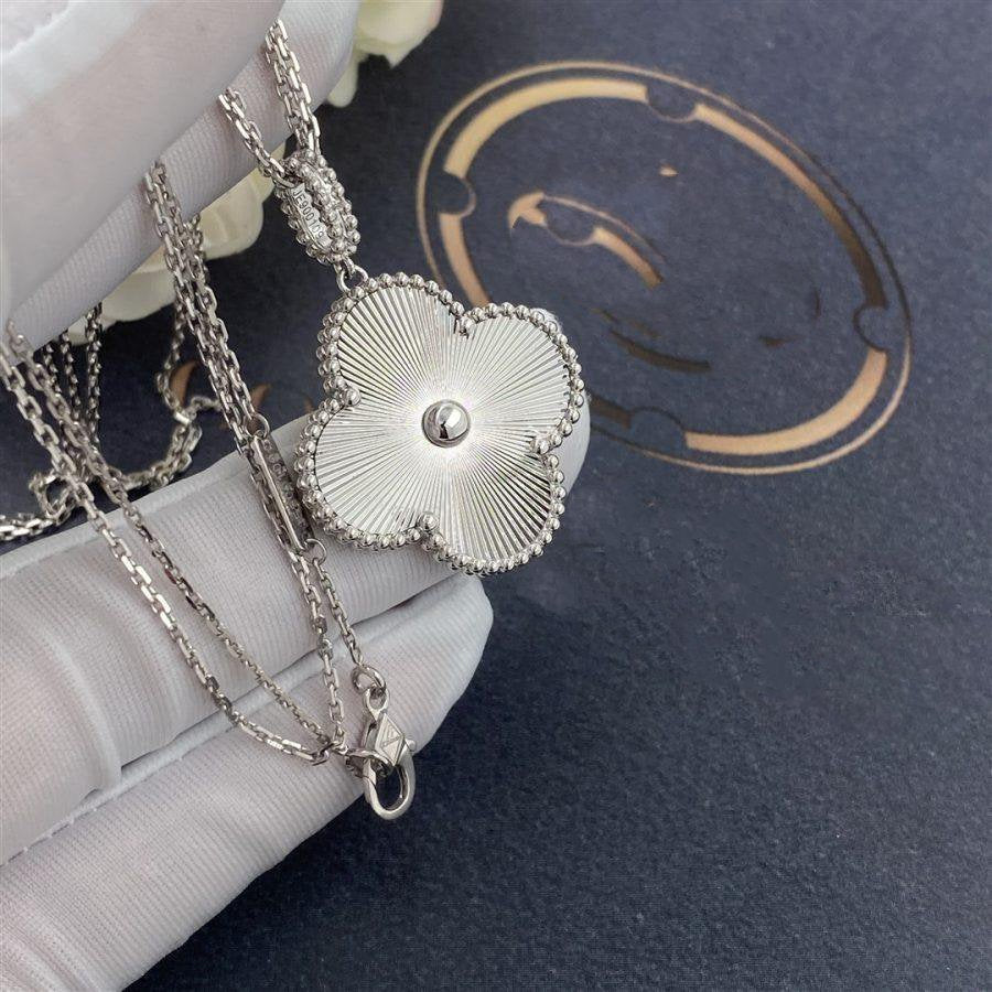 [Leaves]CLOVER 25MM SILVER BIG CLOVER NECKLACE