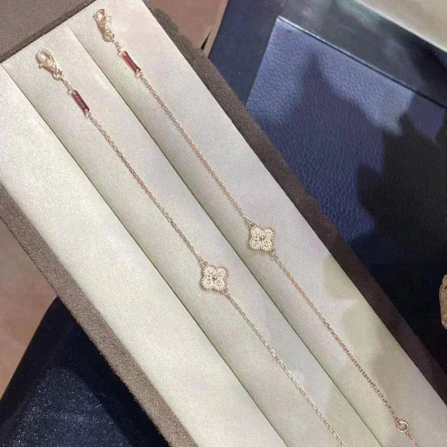 [Leaves]CLOVER SINGLE FLOWER BRACELET