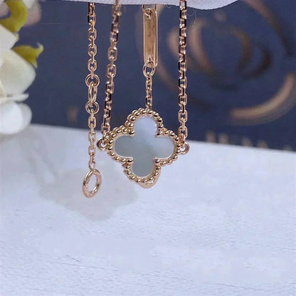 [Leaves]CLOVER WHITE MOP SINGLE FLOWER BRACELET