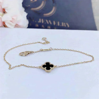 [Leaves]CLOVER ONYX SINGLE FLOWER BRACELET