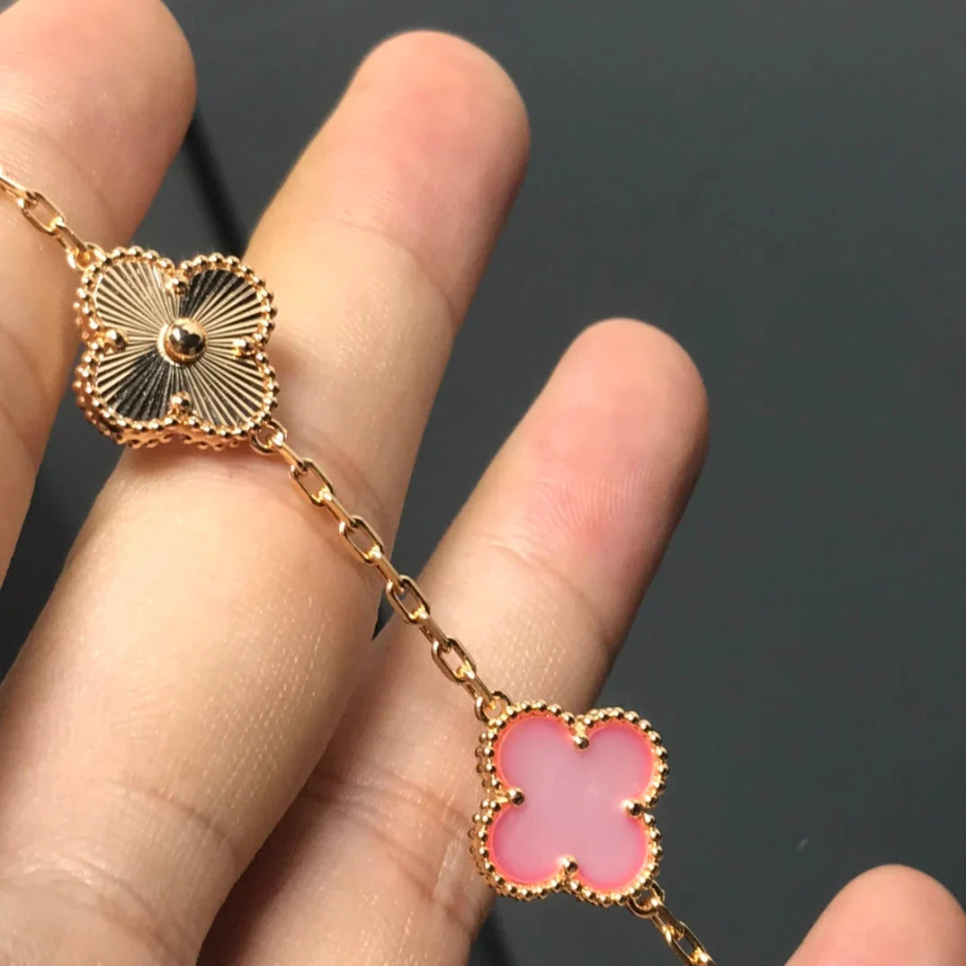 [Leaves]LUCKY CLOVER 5-MOTIF BRACELET - PINK MOTHER-OF-PEARL COLLECTION
