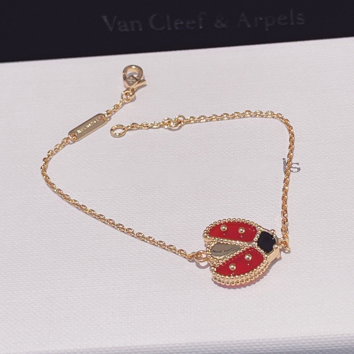 [Leaves]LUCKY SPRING 1 MOTIF PINK GOLD BRACELET