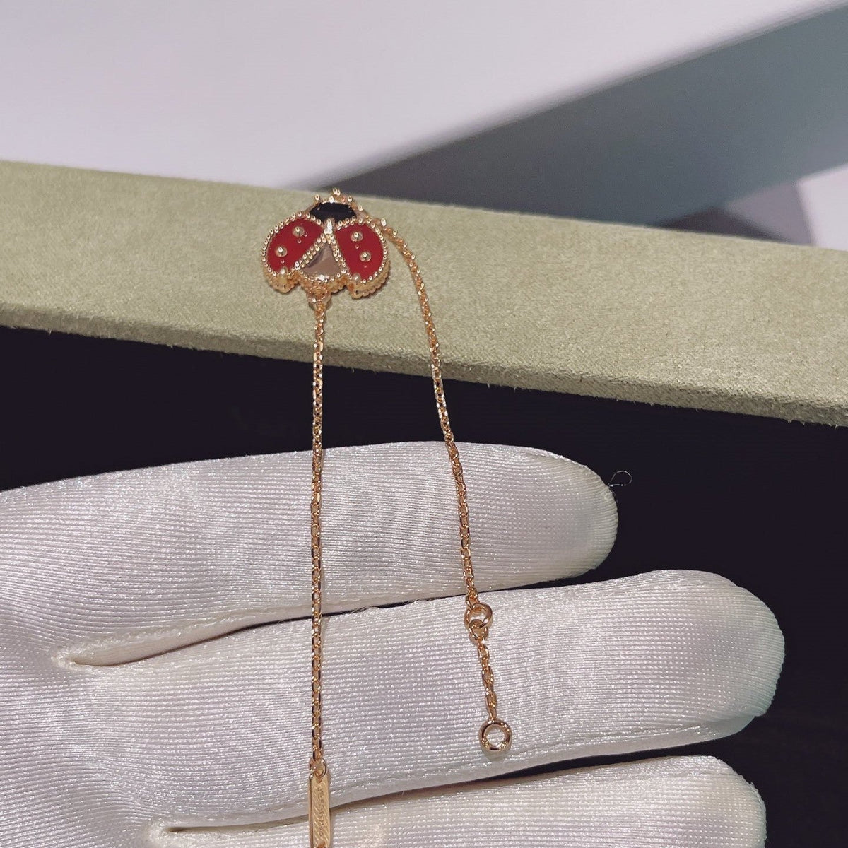 [Leaves]LUCKY SPRING 1 MOTIF PINK GOLD BRACELET