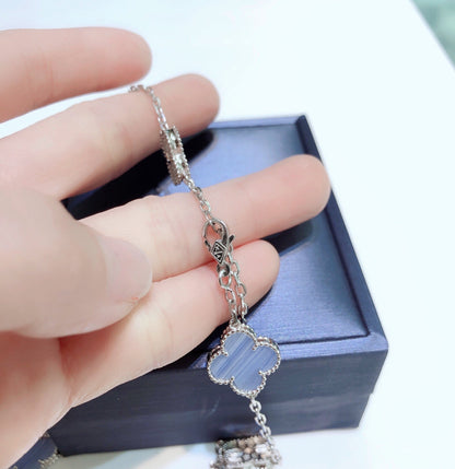 [Leaves]CLOVER 10 MOTIFS CHALCEDONY DIAMONDS SILVER NECKLACE