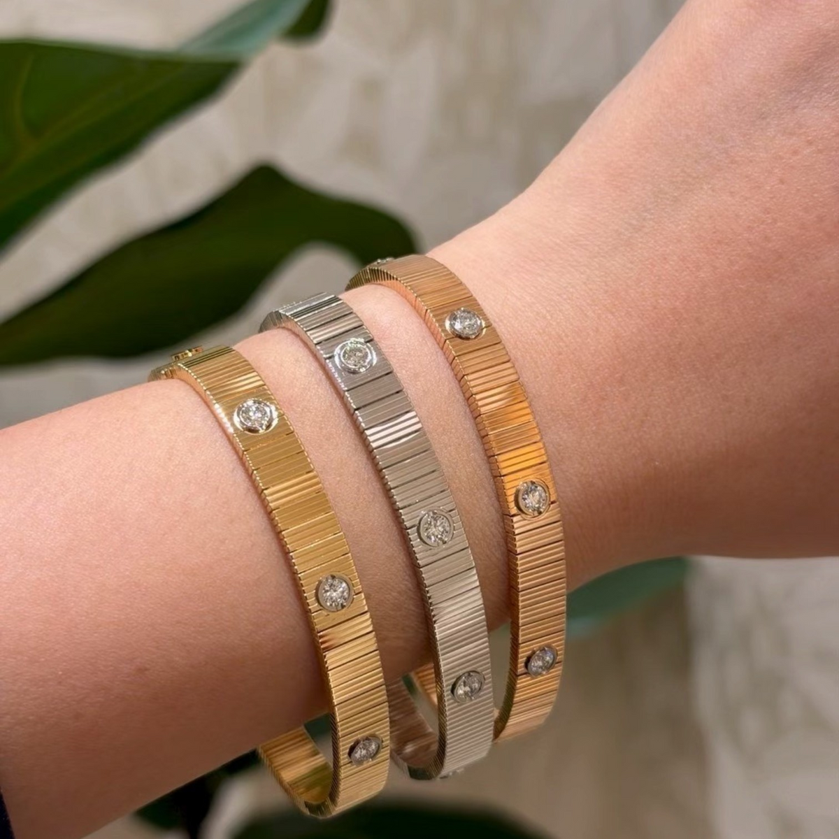 [Leaves]LOVE UNLIMITED BRACELET, DIAMONDS