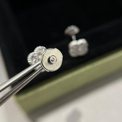 [Leaves]CLOVER MINI DIAMOND STUD EARRINGS