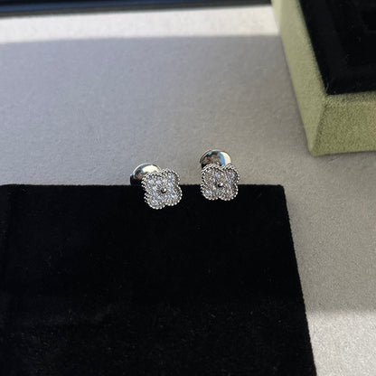 [Leaves]CLOVER MINI DIAMOND STUD EARRINGS