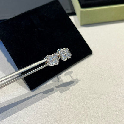 [Leaves]CLOVER MINI DIAMOND STUD EARRINGS